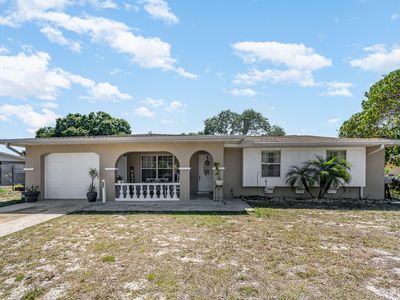 880 Damask St NE, Palm Bay, FL, 32905