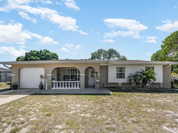 880 Damask St NE, Palm Bay, FL 32905