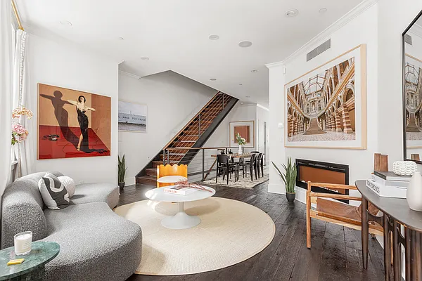 Sold by Compass | media 1