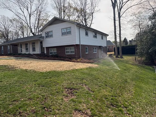 304 S Almond Dr, Simpsonville, SC 29681