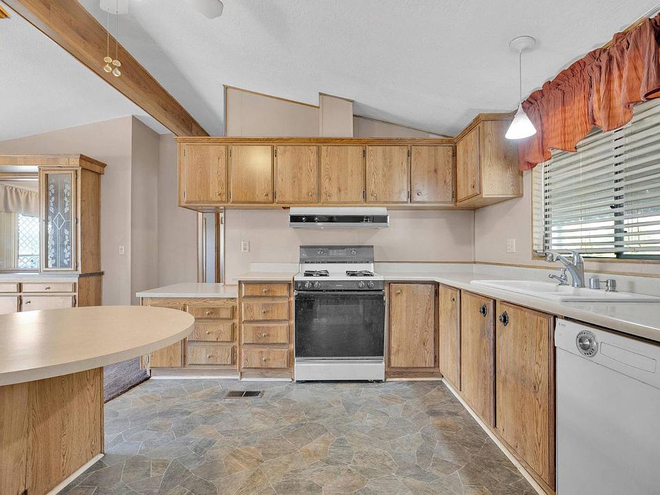 1st image of 11949 Riverside Dr Spc 135