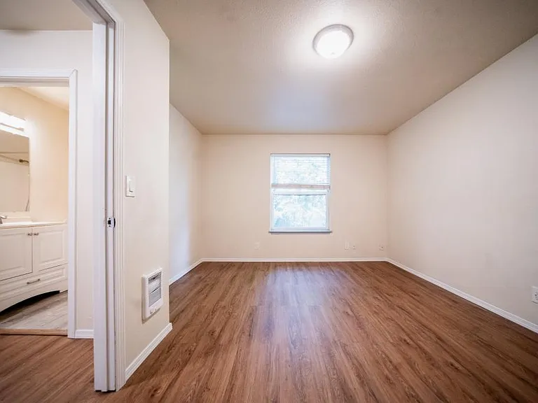 1380 Quince St — Photo 8