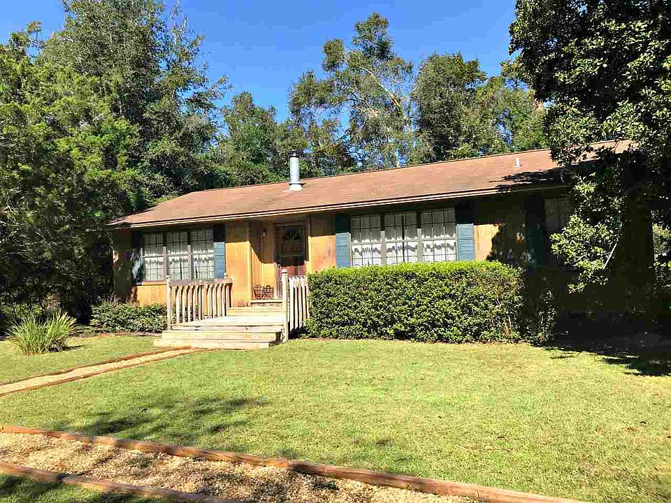 1st image of 130 Dogwood Dr