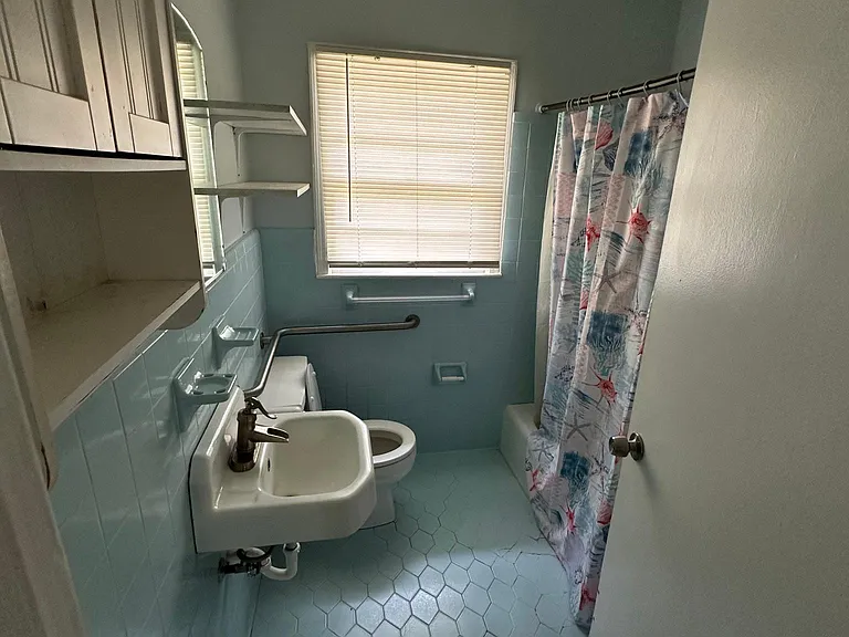 415 Canna Dr — Photo 9