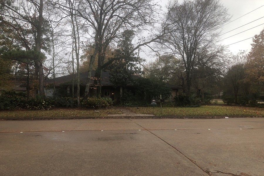 1st image of 2302 Oak Shores Dr