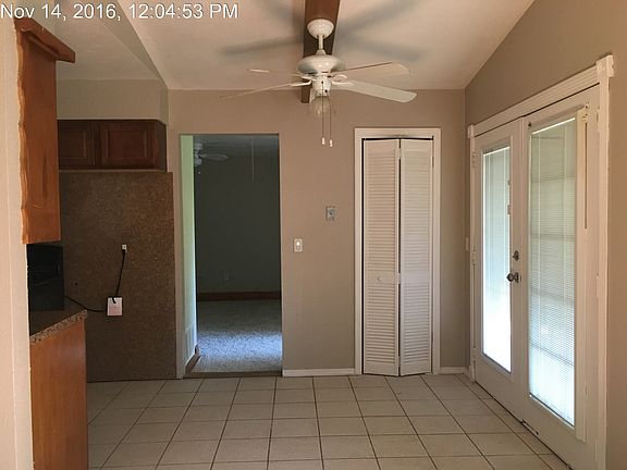 4th image of 4740 Koelsch Dr