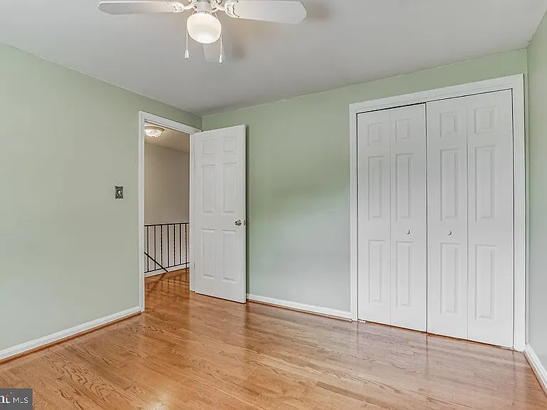 260 Burgess Ave — Photo 14