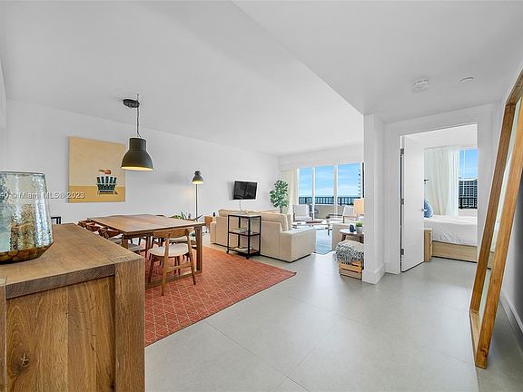 3rd image of 201 Crandon Blvd APT 827