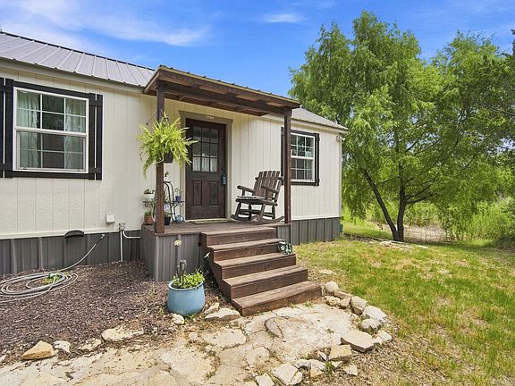 4th image of 2129 County Road 2010 #C