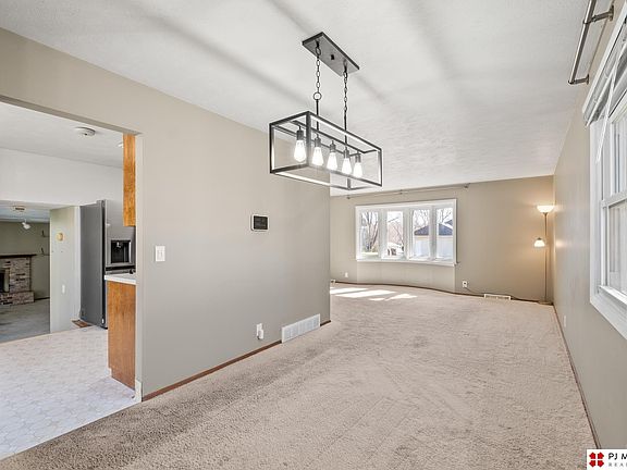 5th image of 1704 Randall Dr