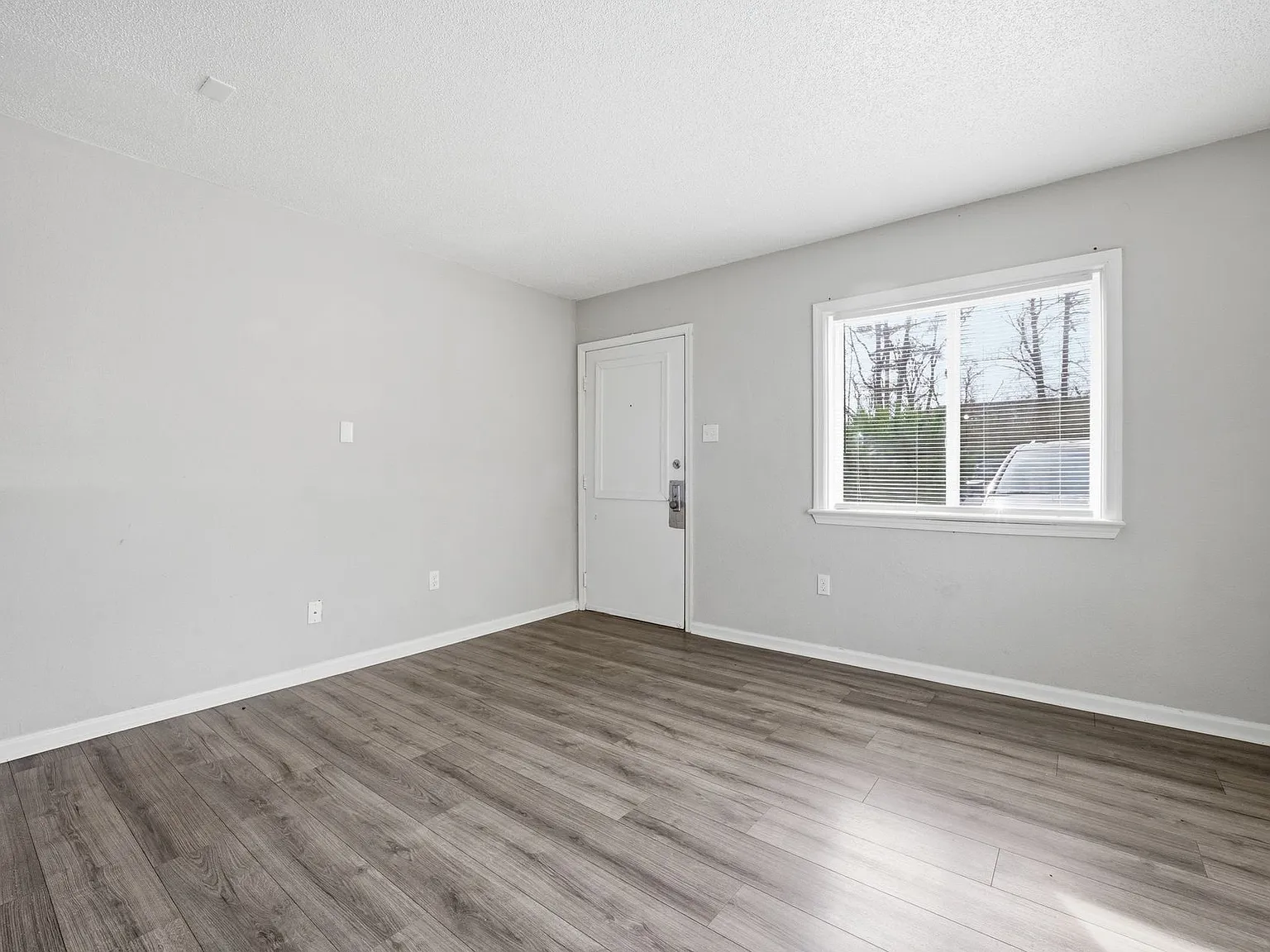 City Studio Apartments — Photo 4