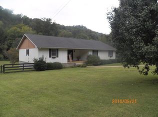 5805 State Route 302, Van Lear, KY 41265