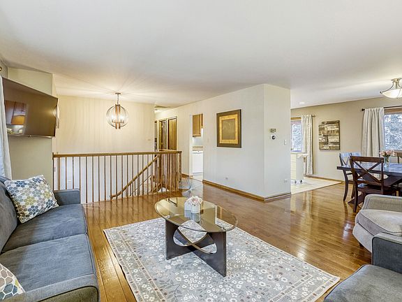 5th image of 4175 Victoria Dr