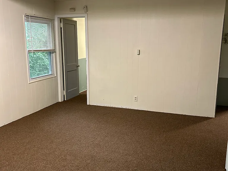 31 Brightwaters Dr #B — Photo 9