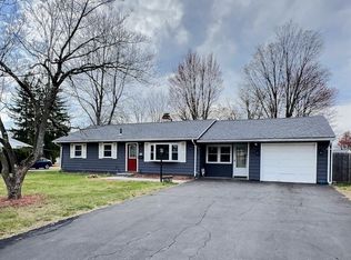 53 Cornwall Dr, Windsor Locks, CT 06096