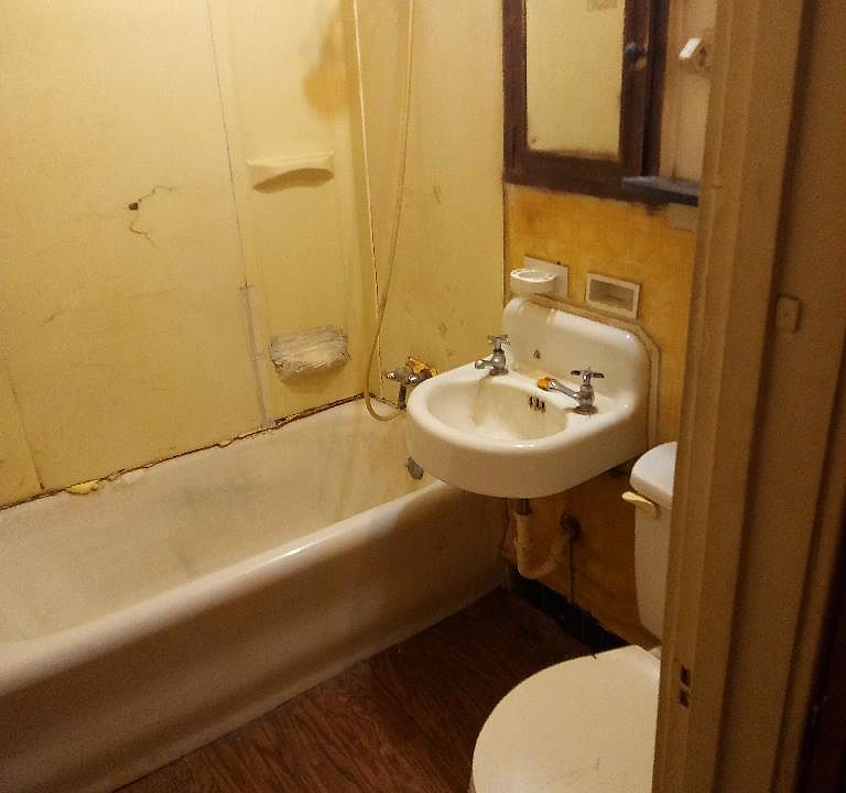 2nd image of 5 Park Ln #144