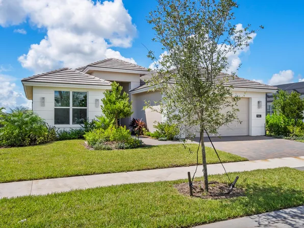 9404 SW Pinnacle Pl N, Port Saint Lucie, FL 34987