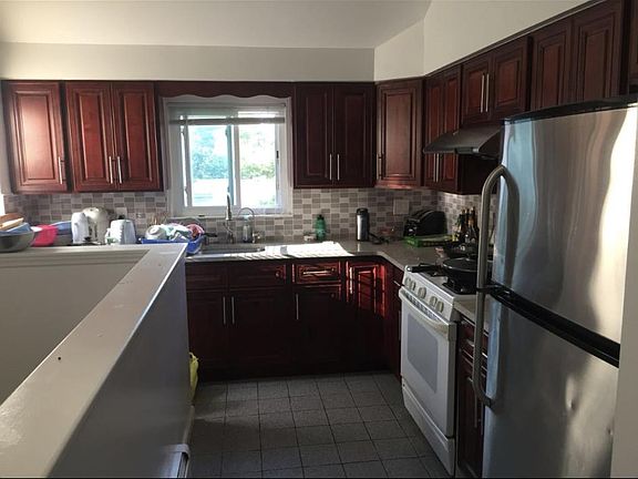 3rd image of 12132 8th Ave #2FLOOR