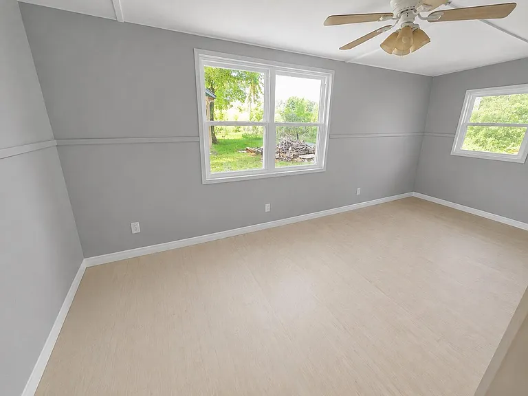 227 Live Oak Ln — Photo 16