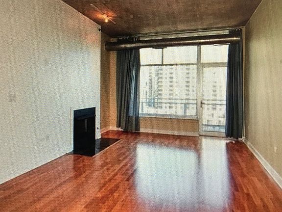 4th image of 1305 S Michigan Ave APT 812