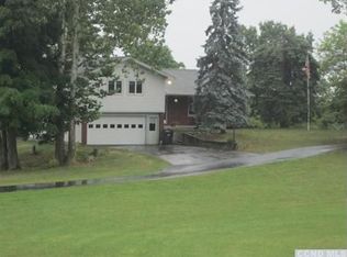 1994 River Rd, West Coxsackie, NY 12192