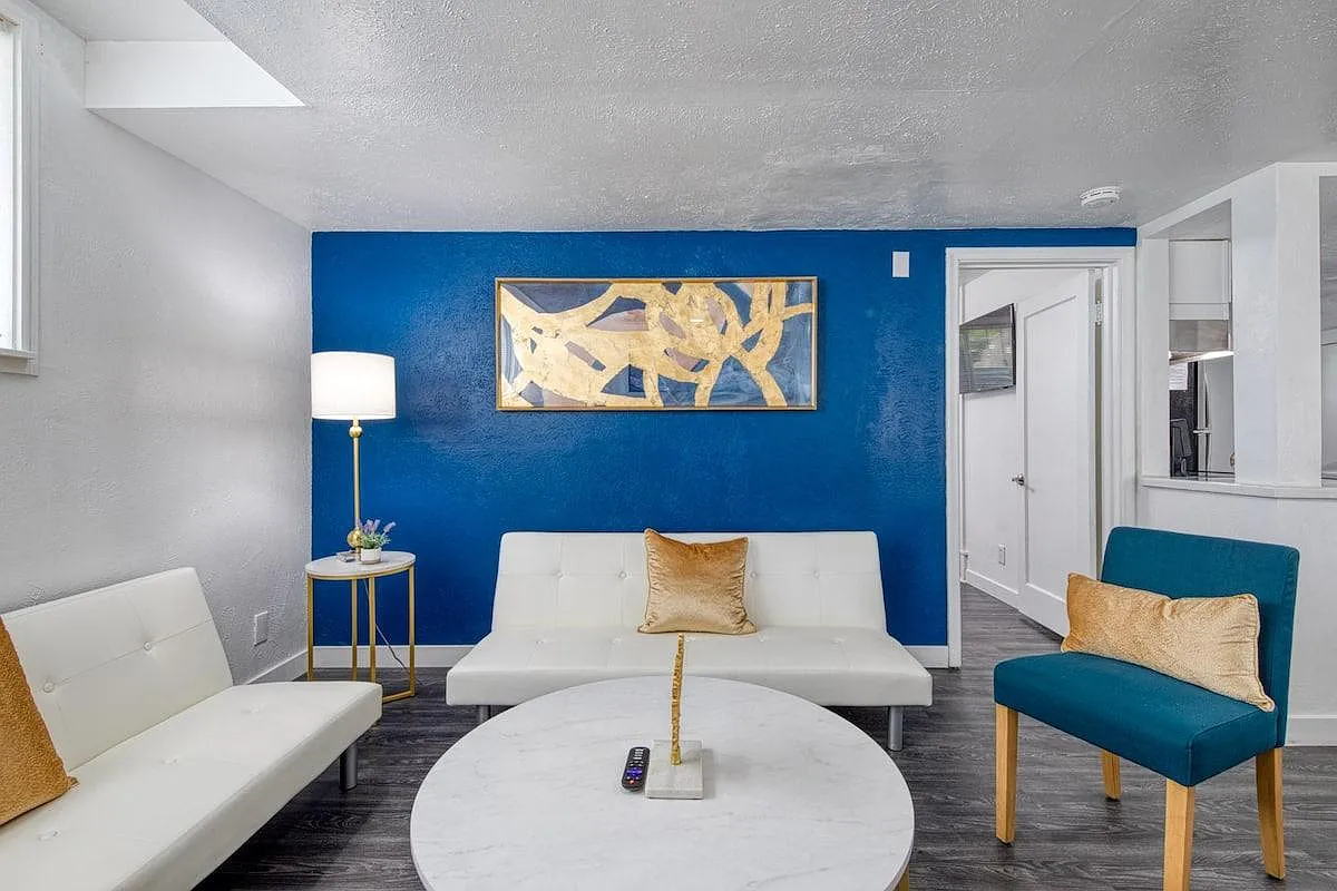 1 bed, 900 sqft, $1,400 — Photo 1