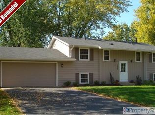 140 Spruce Dr, Apple Valley, MN 55124