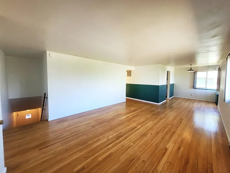 901 N Forest St #117 — Photo 3