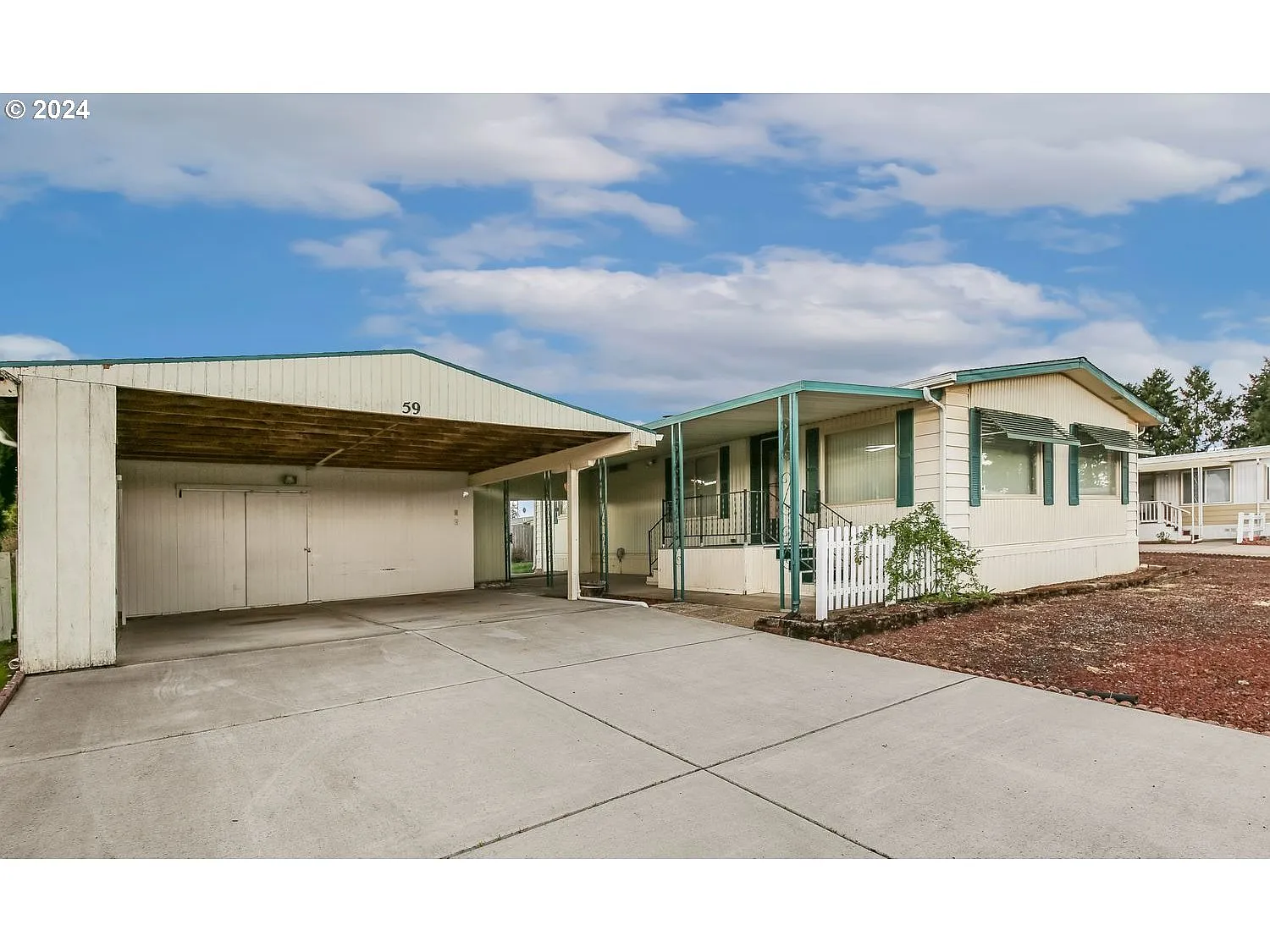 1055 Lockhaven Dr N Unit 59 photo 1