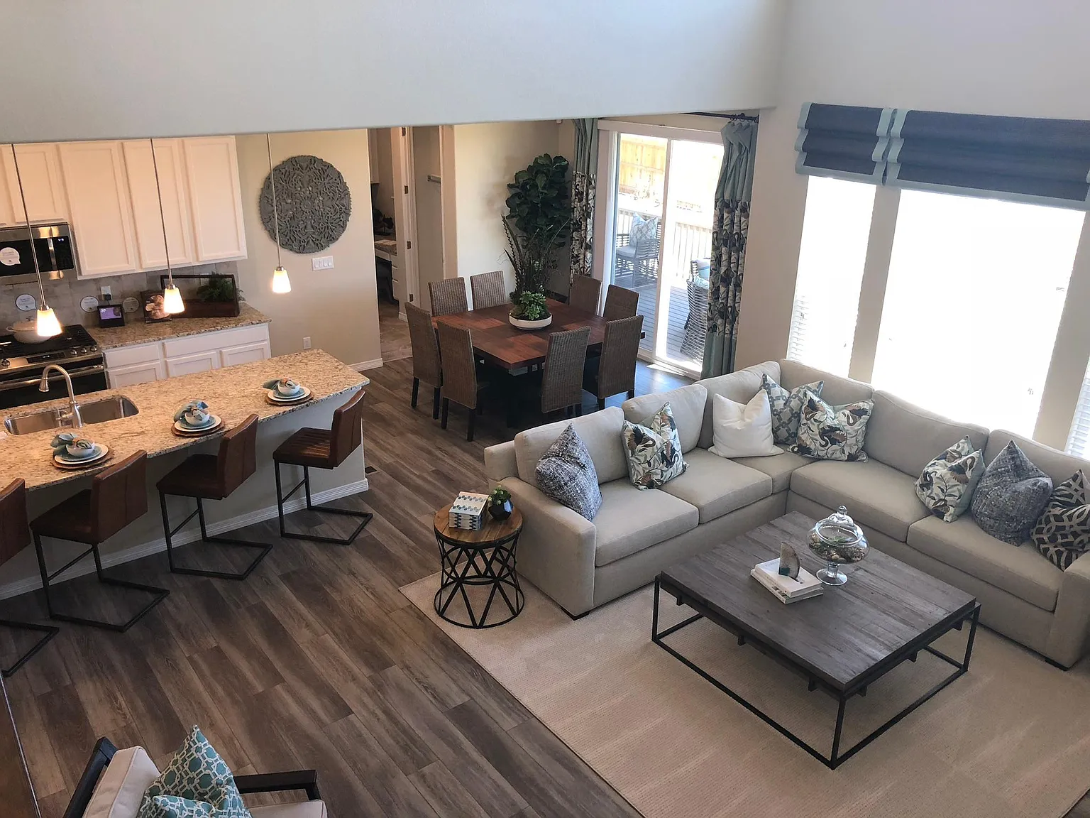 16362 Josephine Pl — Photo 4