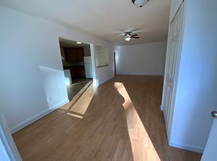 759 Route 9w APT 2, Glenmont, NY 12077