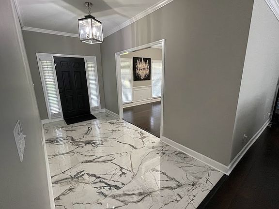 3rd image of 3610 Jenny Ln