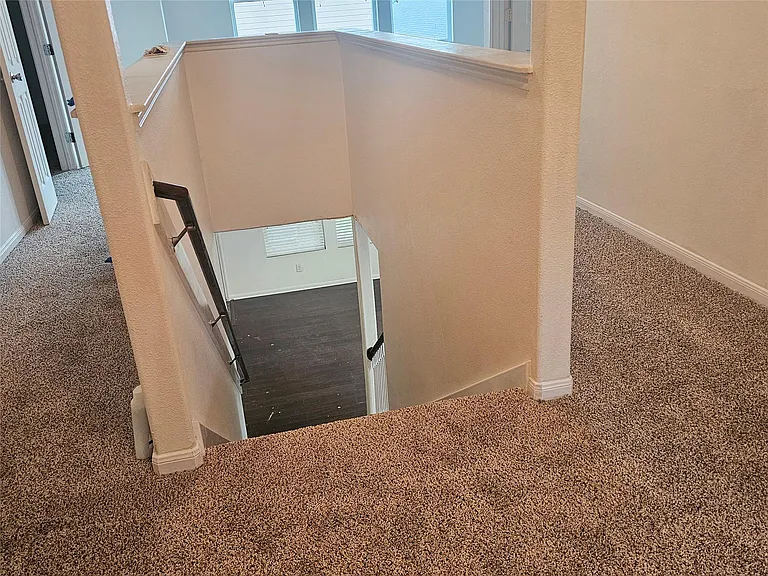 9938 Swallow Dr — Photo 4
