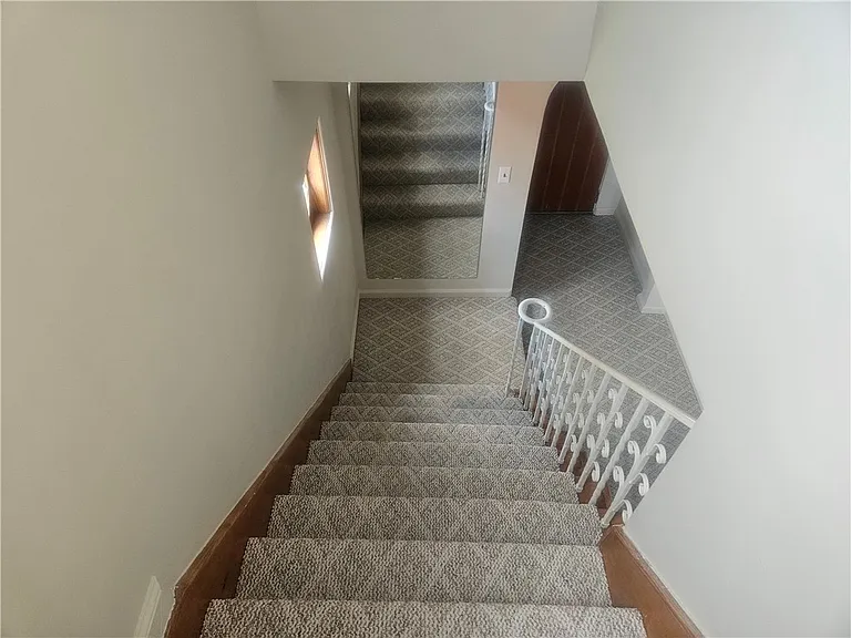 2448 Mill St — Photo 9