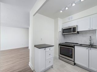 120 Dundas St E #1109, Mississauga, ON L5A1W6