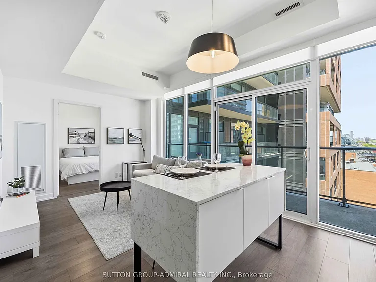270 Dufferin St #902 — Photo 11