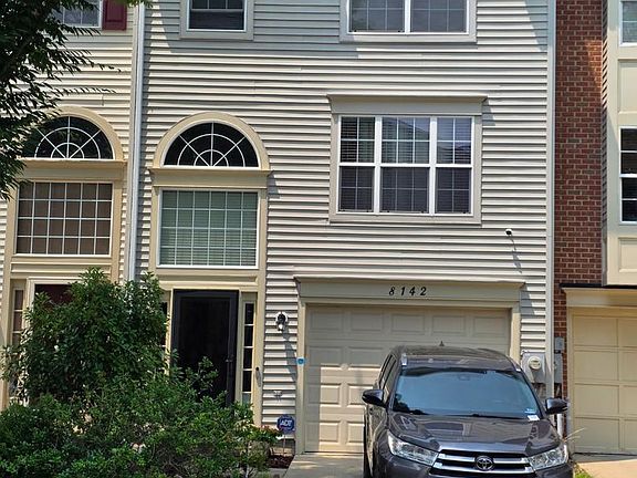 3rd image of 8142 Mallard Shore Dr
