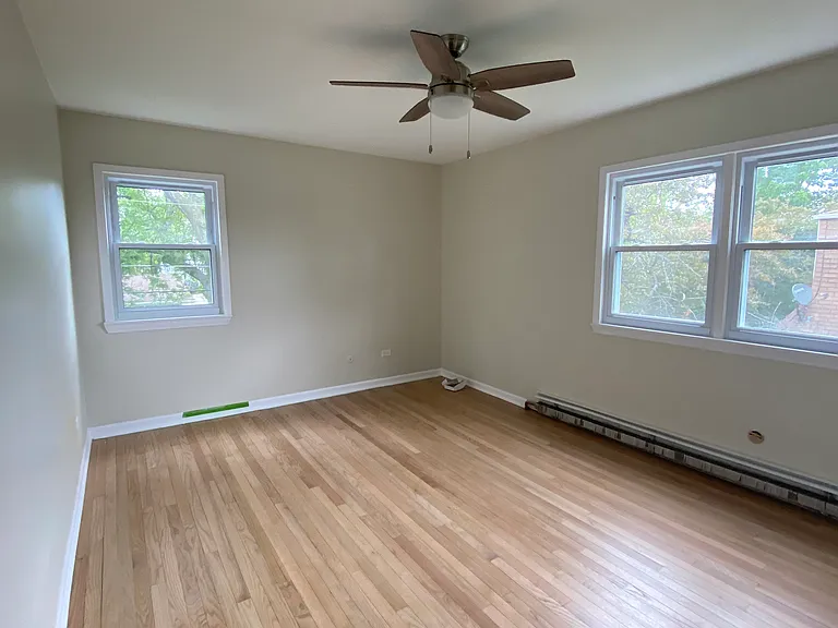 878 Village Quarter Rd — Photo 9