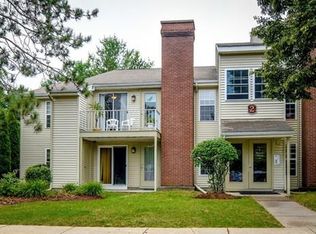 2 Walden Dr APT 5, Natick, MA 01760