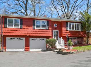 475 Woodrow Ave, Bridgeport, CT 06606