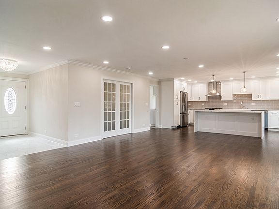 4th image of 812 W Sandpiper Ct