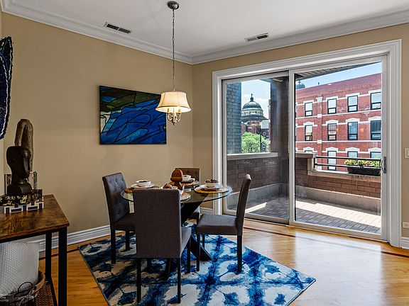 4th image of 1526 W Chicago Ave APT 3