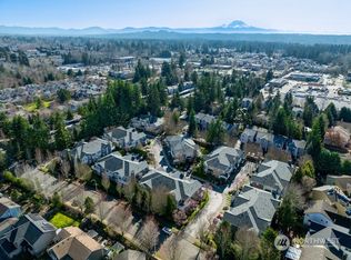 4325 NE 5th Ct UNIT 106, Renton, WA 98059