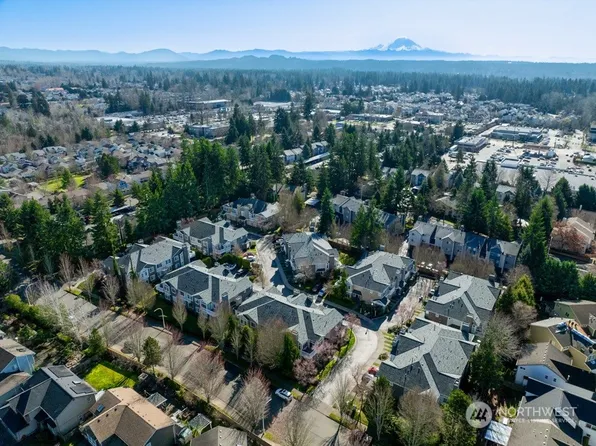 4325 NE 5th Court #106, Renton, WA 98059
