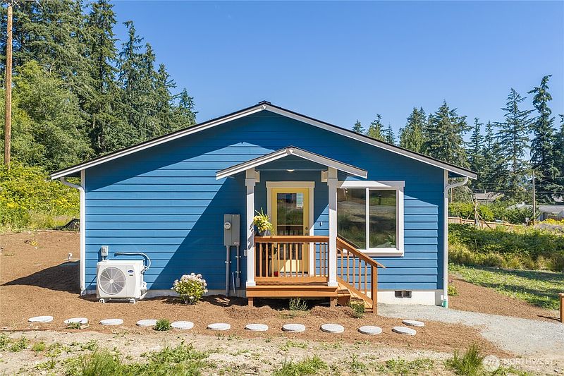 2nd image of 6884 Helena Street