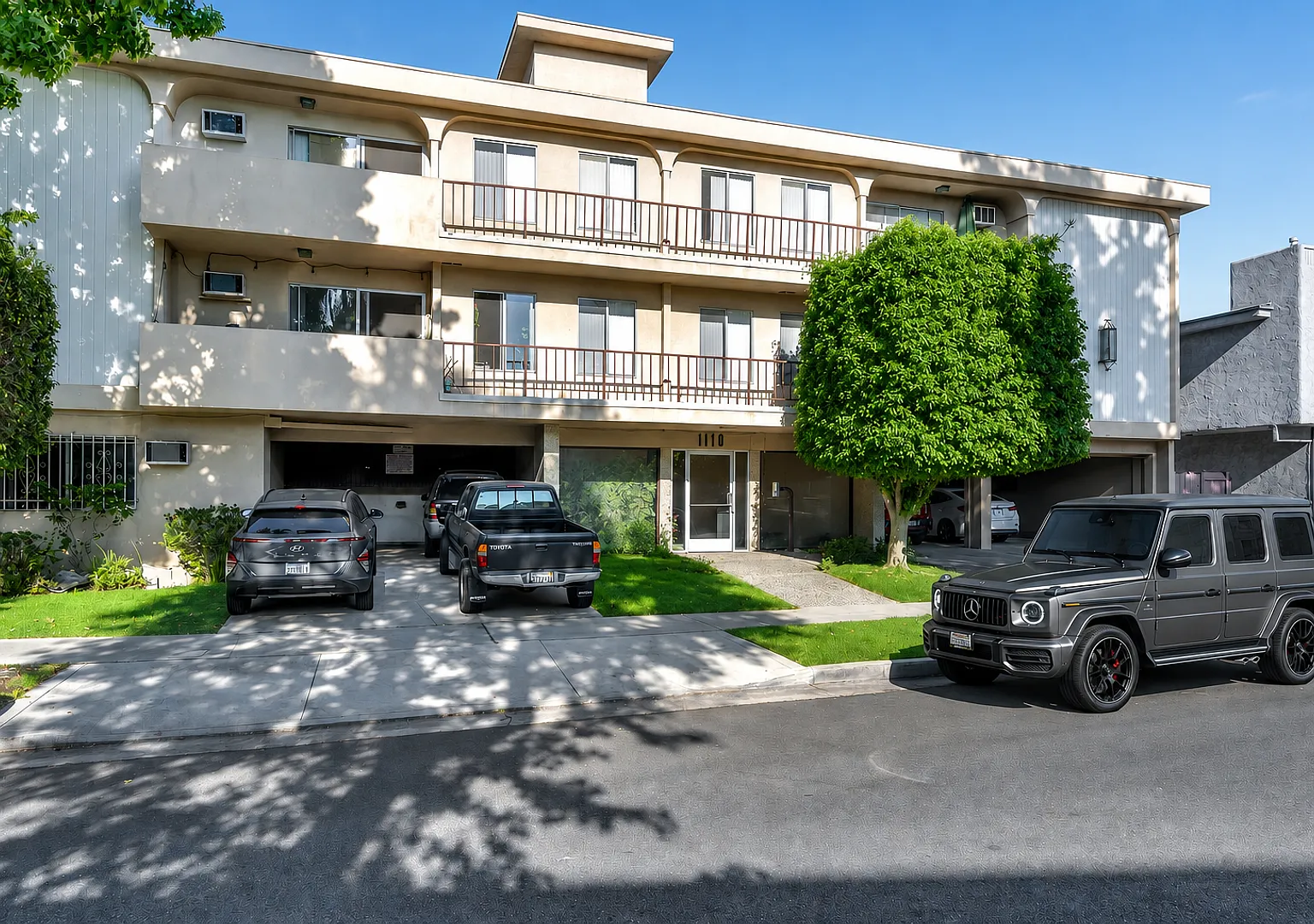 South Oakhurst Luxury Investments LLC — Photo 1