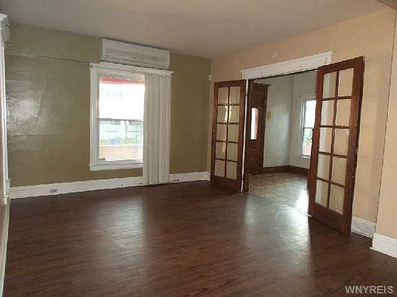 3rd image of 116 Villa Ave