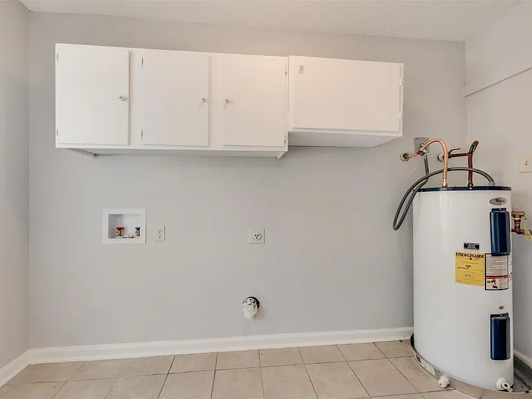 5209 Daytona Dr — Photo 10