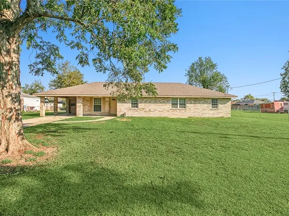 2109 Senko St, Violet, LA 70092