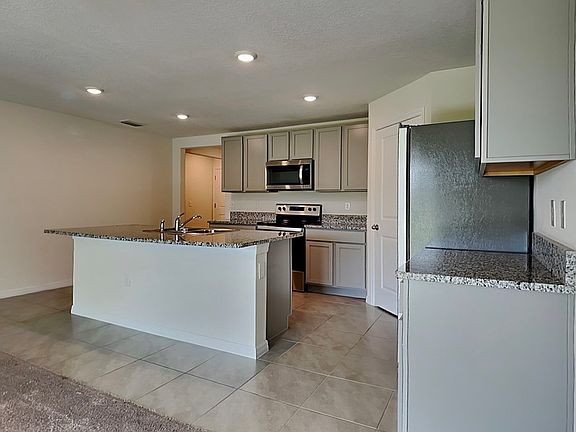 3rd image of 749 SE 64th Ter